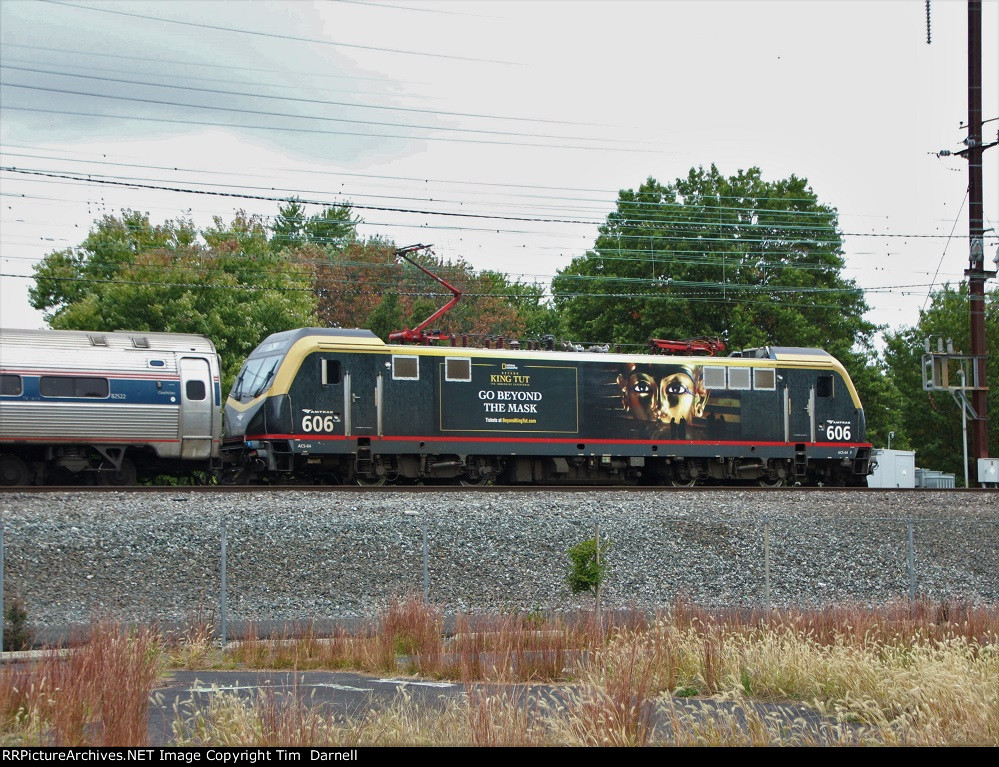 AMTK 606 on train 182